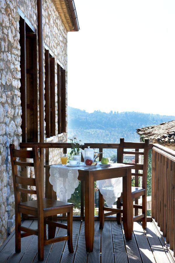 Ilakia Aparthotel Tholon Exterior foto